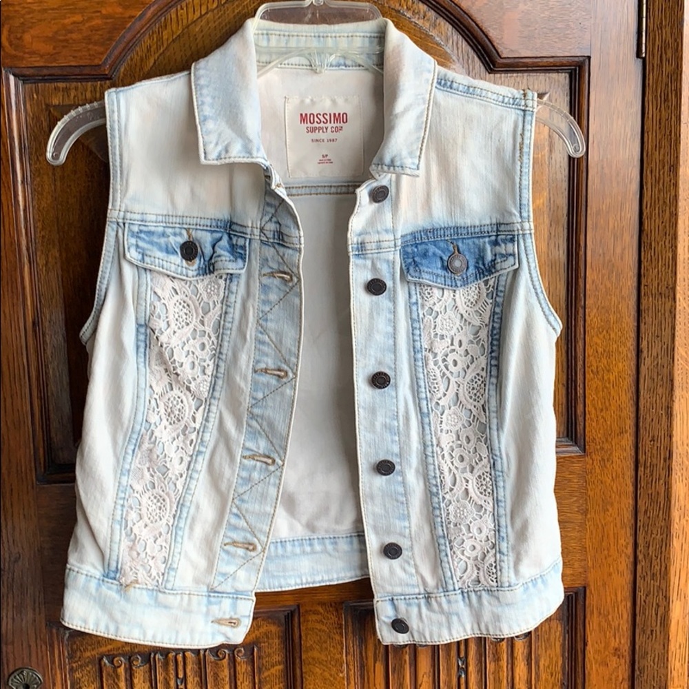 New Mossimo Denim Vest Crochet Lace Size Small